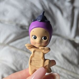 Sonny Angel Eggplant Hipper 100% Authentic